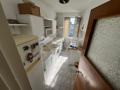 Apartament 3 camere dec Berceni /  Emil Racovita 