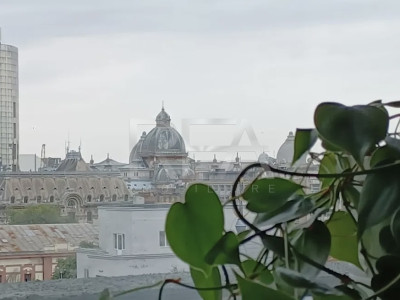 PENTHOUSE ULTRACENTRAL CU VEDERE PANORAMICĂ 