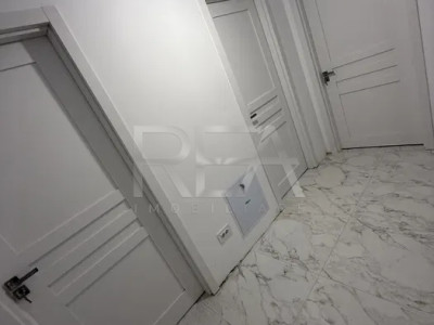 2 Camere Etaj Intermediar cu Vedere la Lacul Morii