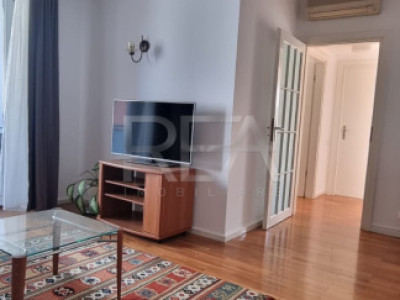 3 Camere – Bloc Boutique, Arcul de Triumf