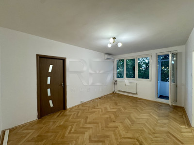 2 camere renovat, vedere pe spate, Mihalache 