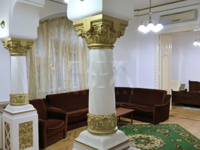 3 Camere | Piata Victoriei |  Parter în vilă interbelică