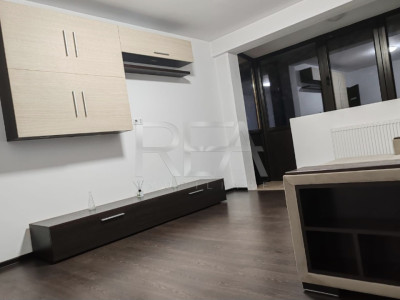 2 camere, decomandat, boxa, bloc tip P-Drumul Taberei, Favorit