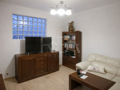 2 camere, Vatra Luminoasa, decomandat, etaj 1, an 2008