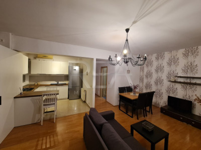 2 camere Titan decomandat, centrală, parcare, et. 4, an 2009