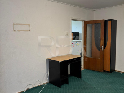 2 camere Titan decomandat, metrou, anvelopat