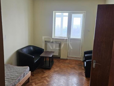 3 camere Ferdinand, centrală, 85 mp, boxă