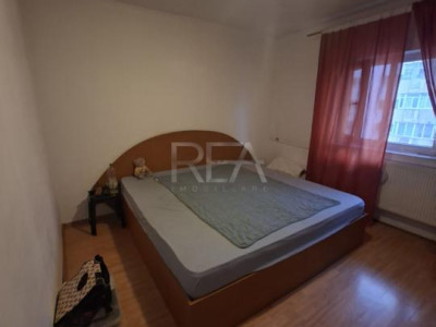 2 camere Vitan decomandat, an 1986, metrou, 58 mp