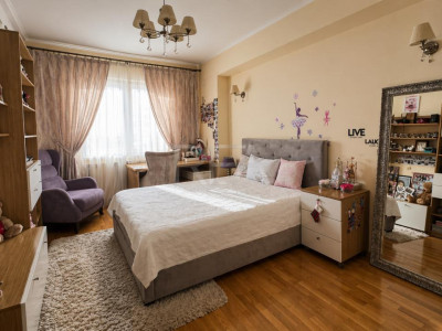 4 camere Floreasca decomandat, centrală, parcare, et. 4, an 2006, 154 mp, boxă
