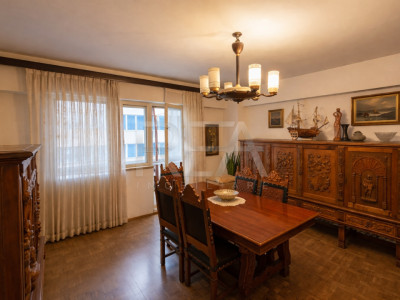 4 camere Dorobanti decomandat, et. 3, an 1980, metrou, 97 mp
