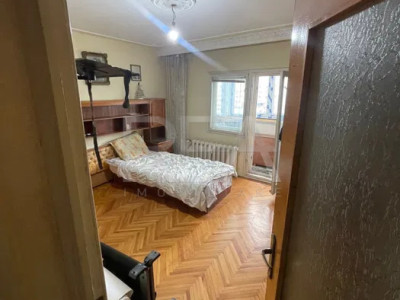 4 camere Doamna Ghica decomandat, an 1990, 97 mp