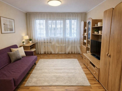 2 camere decomandat, et. 1/4, bloc tip P-Favorit