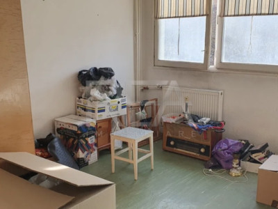 2 camere, et 1/4, bloc tip P-Drumul Taberei