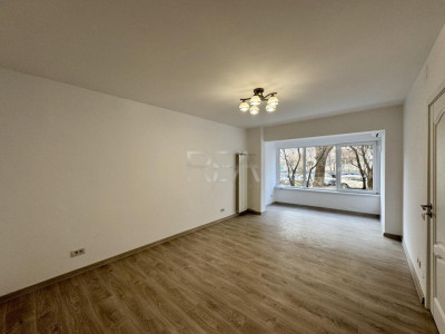 2 camere renovat la 5 minute de Metrou Stefan cel Mare