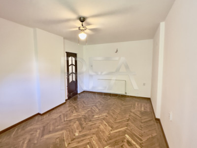 3 camere Renovat Capitale