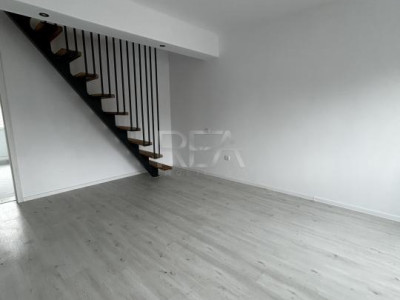 Casa 5 Camere - Varteju