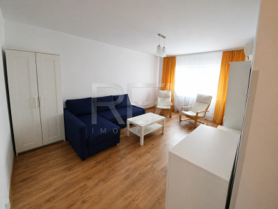 2 camere Aviației decomandat, et. 1, an 1986, metrou, 53 mp