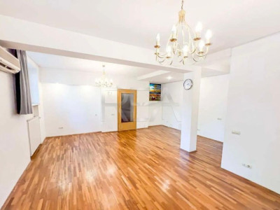 Apartament 5 camere de vanzare demisol Aviatorilor- investitie 