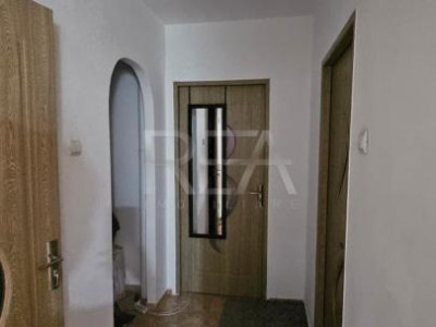 2 camere, et 8/10, 56mp, anvelopat-Gorjului
