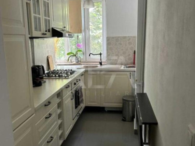2 camere, ultracentral - investiție
