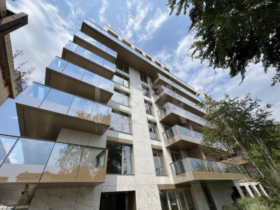 2 camere | Cortina 126 | Erou Iancu Nicolae