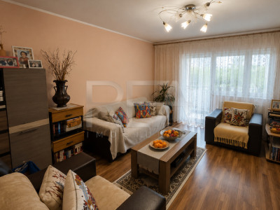 2 camere Vitan, centrală, parcare, et. 3, an 1986, 52 mp