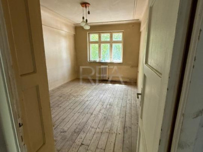 Apartament 2 camere, Regie