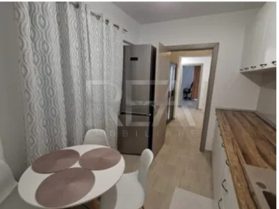 Ap 2 camere decomandat - parcare subterană inclusa- centrala termica- metrou 