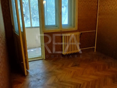 3 camere - etaj 2 - Alexandru Obregia, Straduintei