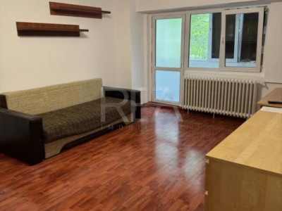 Garsonieră decomandată de vânzare | 41,6 mp total | Metrou la 5 minute