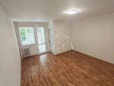 Garsonieră renovată, 31,2 mp, Dristor 2, la 100 m de metrou