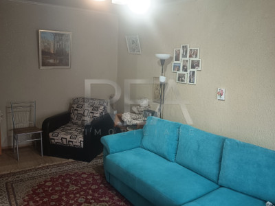 2 camere decomandat | Metrou Apărătorii Patriei | Bloc 1983 | 