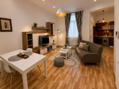 3 camere Vitan-Bârzești etaj 13, renovat